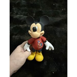 Mickey Mouse 2016 Disney Parks Figure Poseable Hands Feet New
